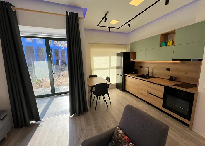 Sunflower Apartment Tirana